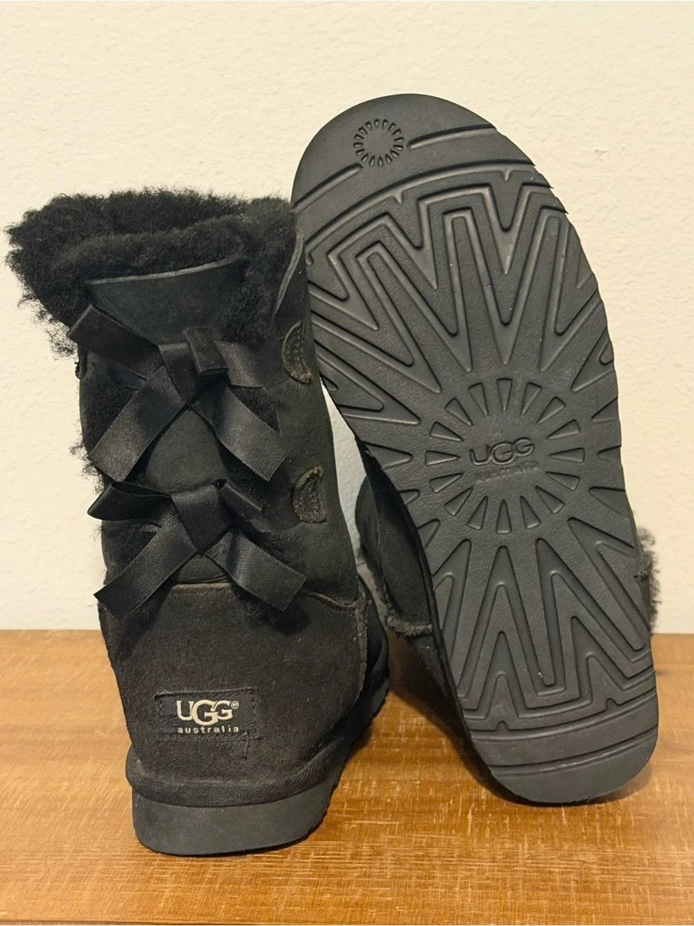 UGG Black Short Shearling Winter Boots